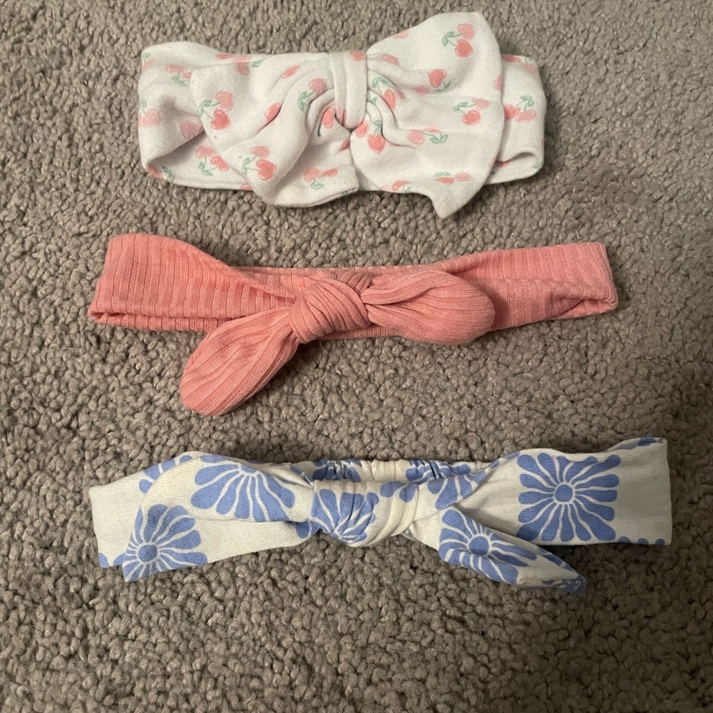 Charming baby Headband Trio with Floral and Solid Designs